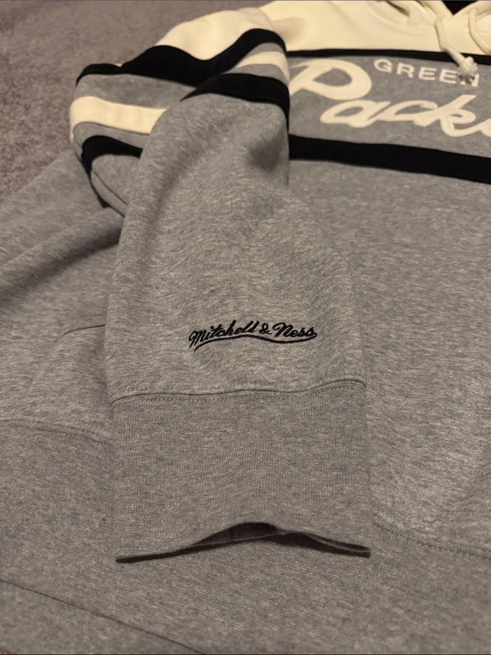 Mitchell & Ness Grey, Cream & Black Green Bay Packers Hoodie - Picture 2 of 3